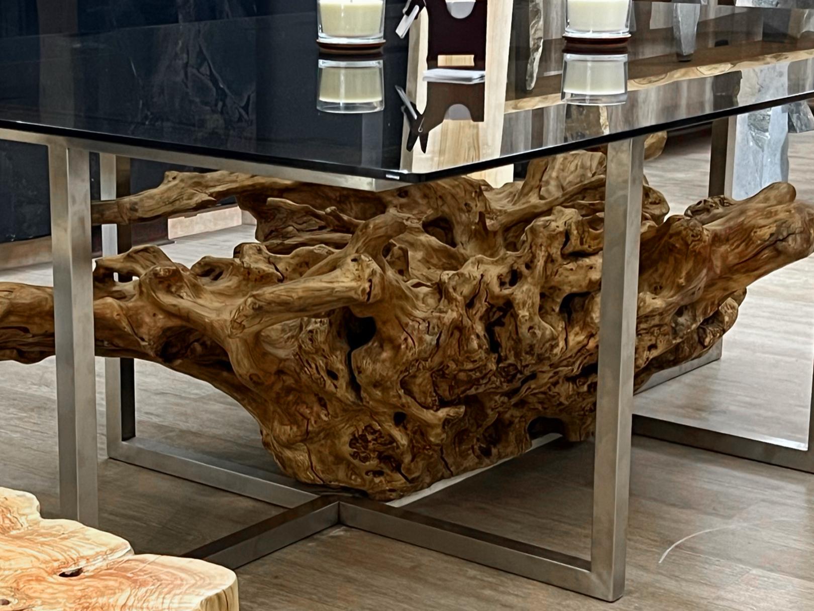 Tavolo radice ulivo legno resina acciaio Rocca - naturanera